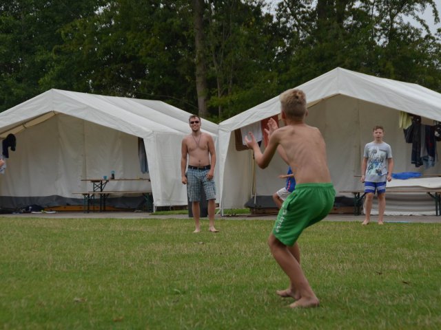 16.08.2015