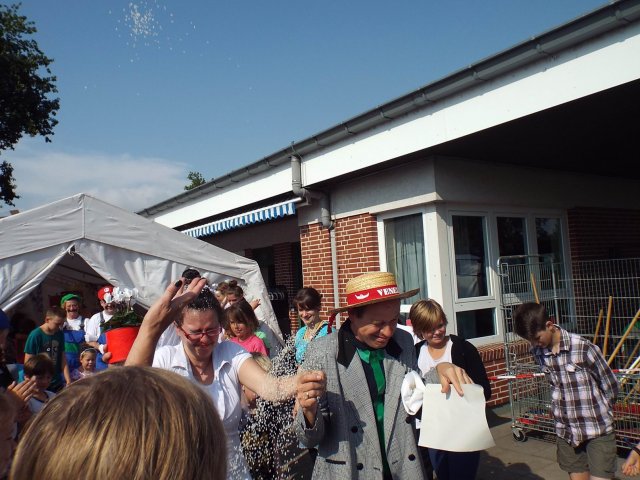 19.08.2015