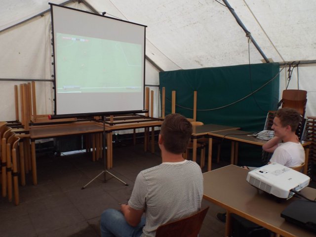 24.08.2015