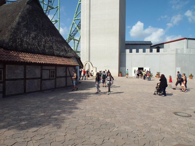 28.08.2015